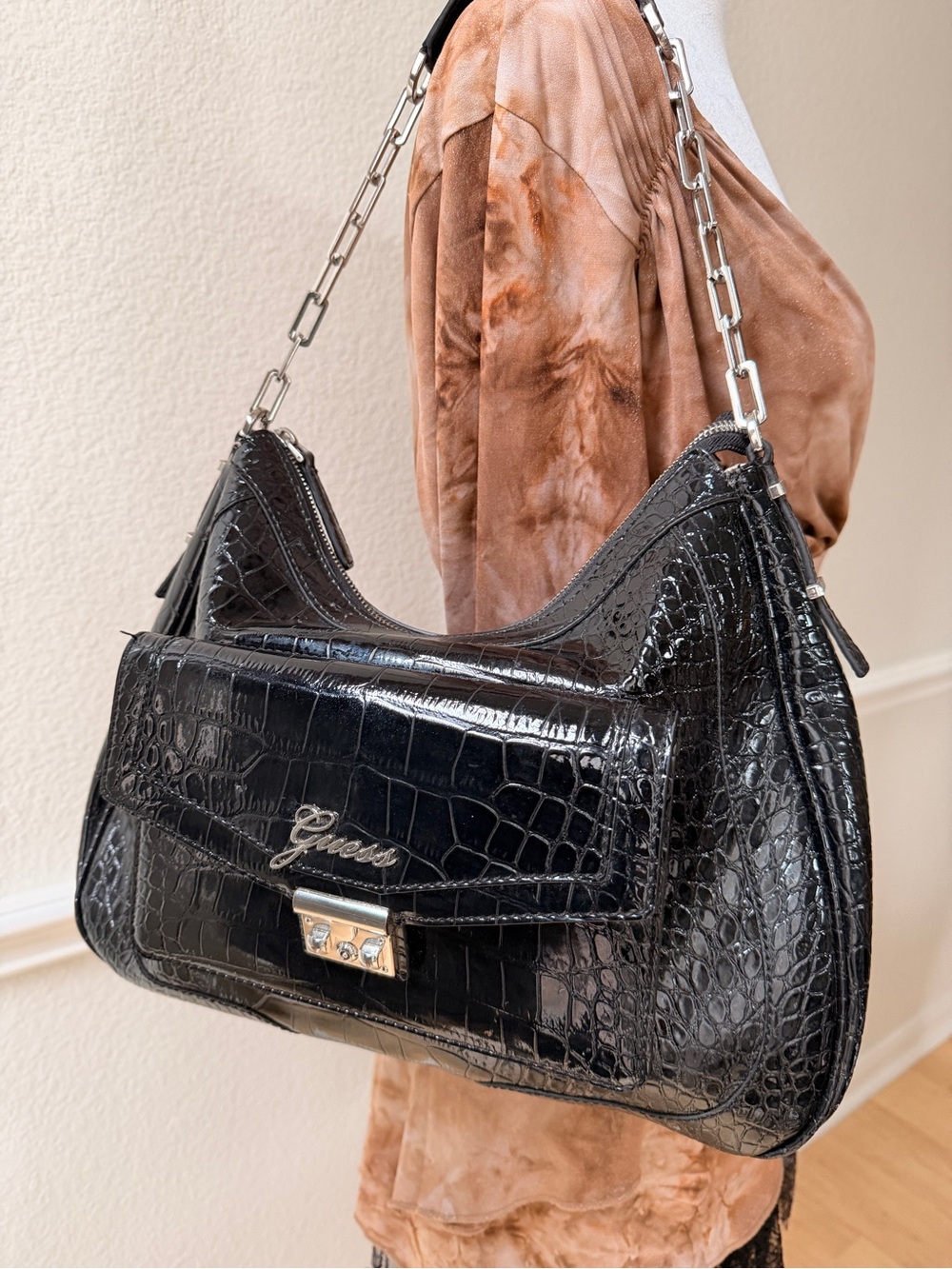 GUESS Y2K Black Croc-Embossed Chain Shoulder Bag Mcbling Grunge Goth Coquette